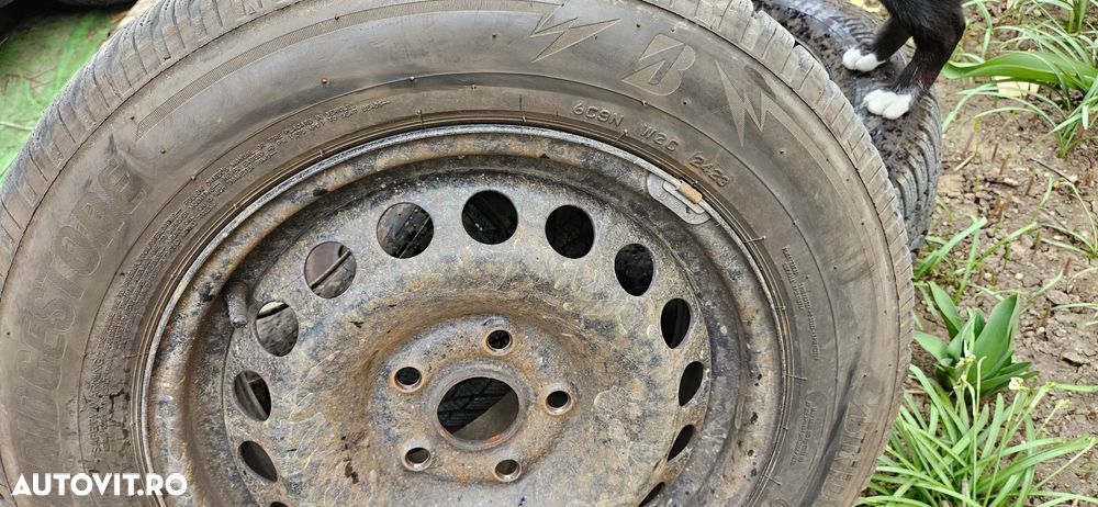 Volkswagen Golf - 17