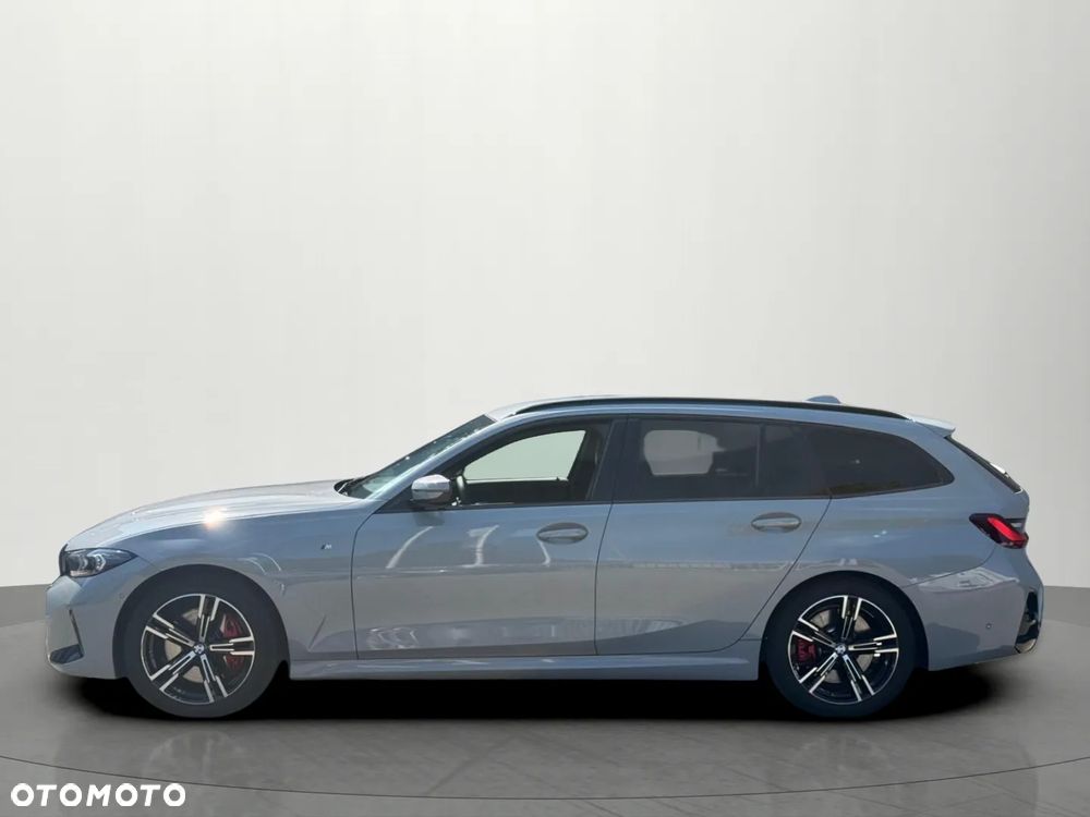 BMW Seria 3 330i xDrive M Sport sport - 4