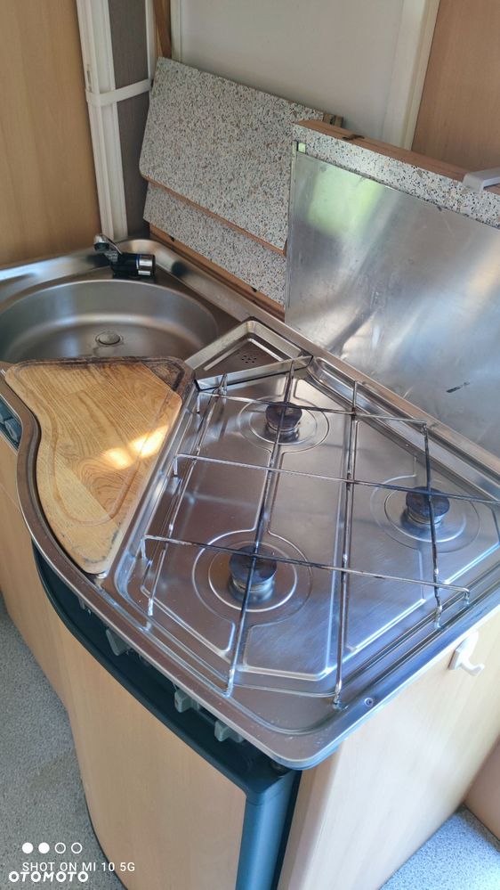 Dethleffs Camper - 6