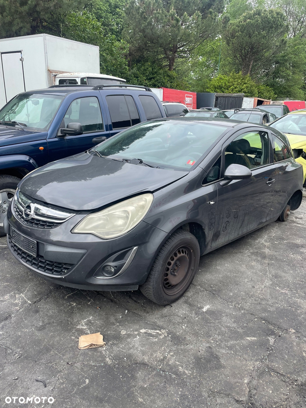 Drzwi lewe i prawe Opel Corsa D