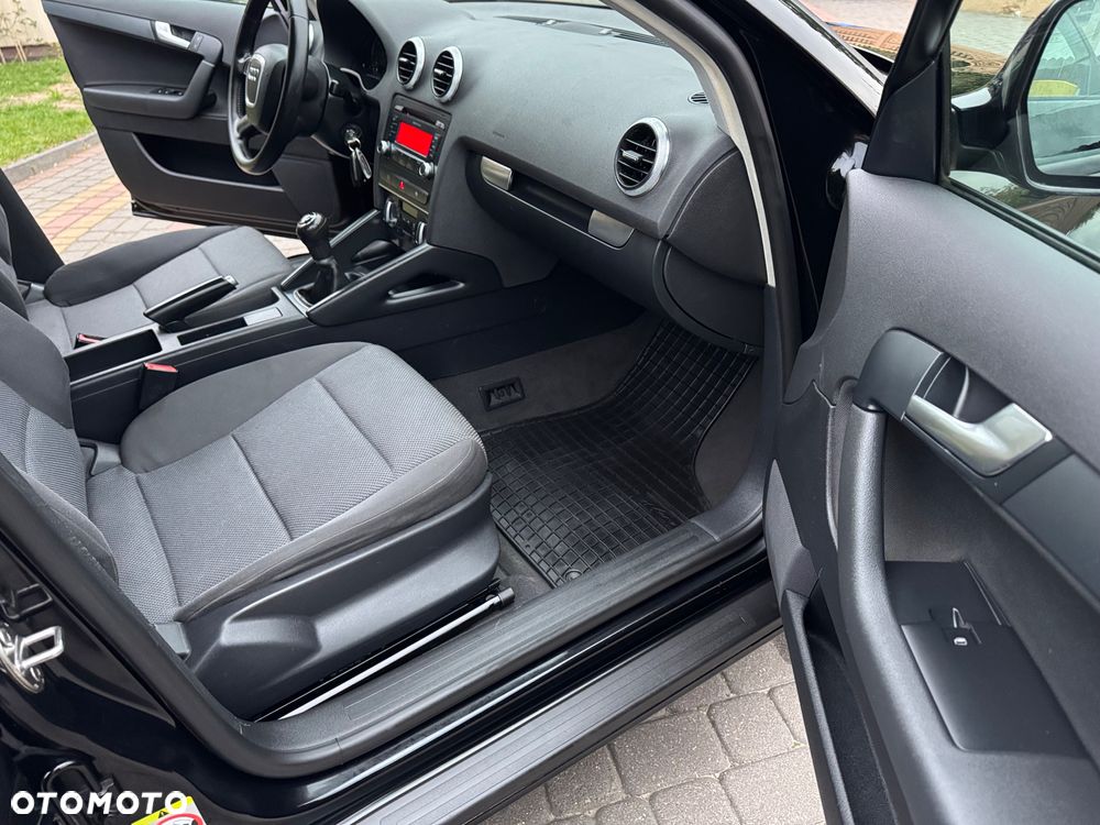 Audi A3 Sportback - 15