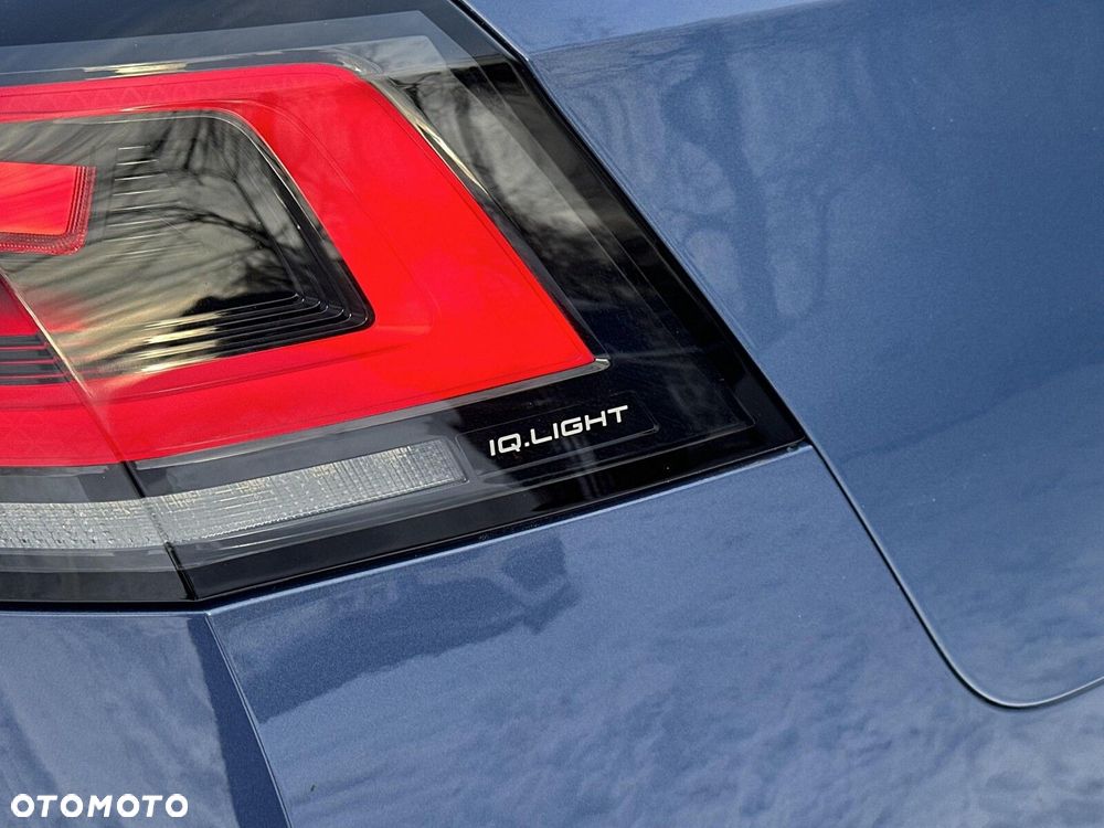 Volkswagen Golf - 38