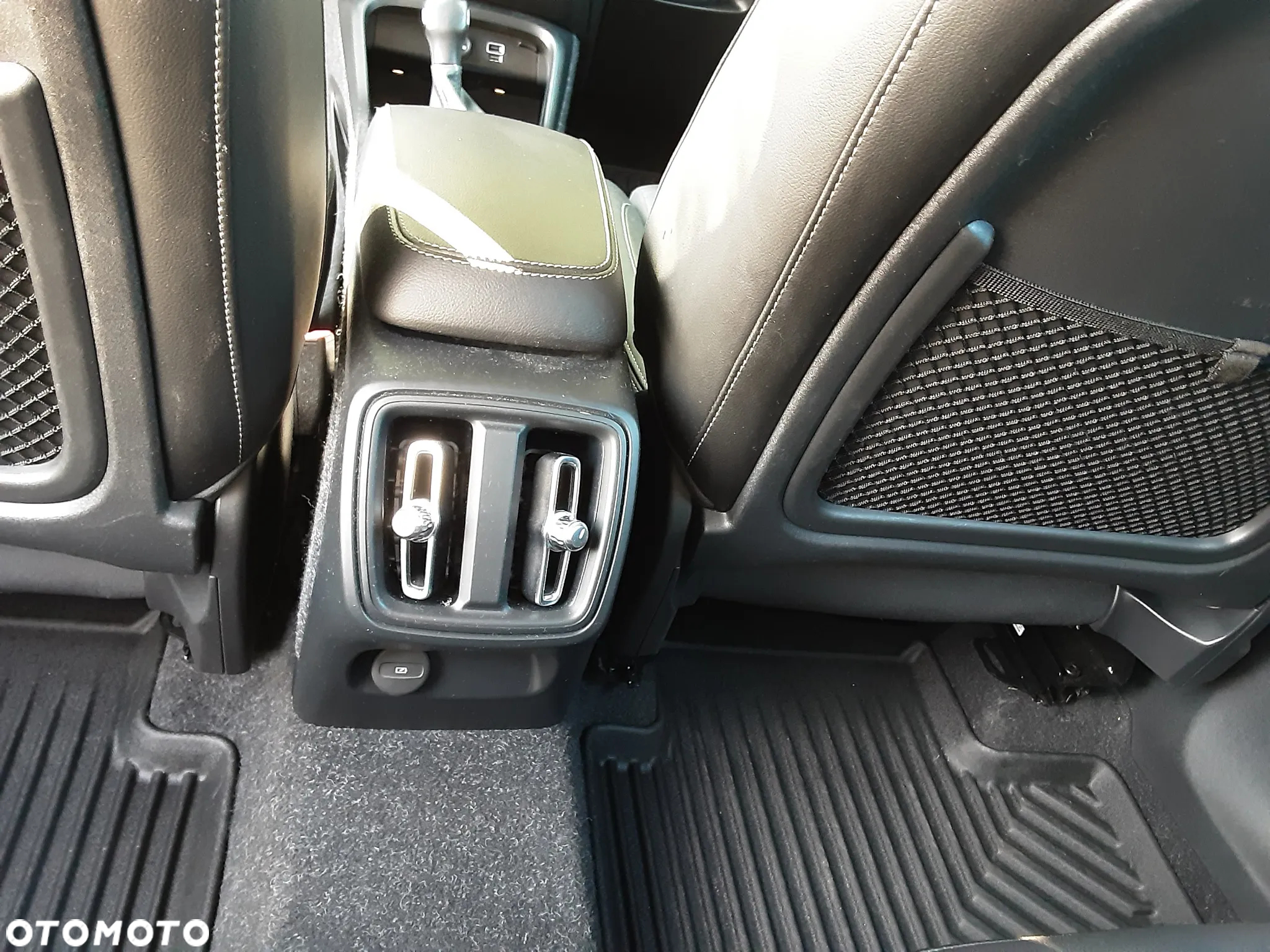 Volvo XC 40 T3 Inscription - 13