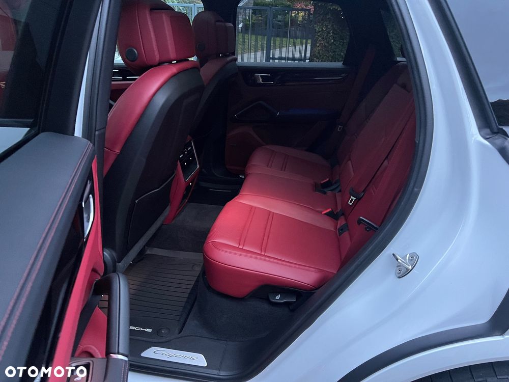 Porsche Cayenne Platinum Edition - 28