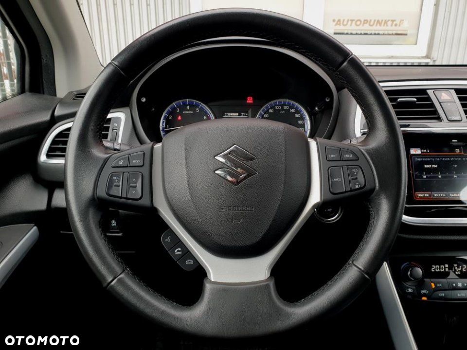 Suzuki SX4 S-Cross - 12