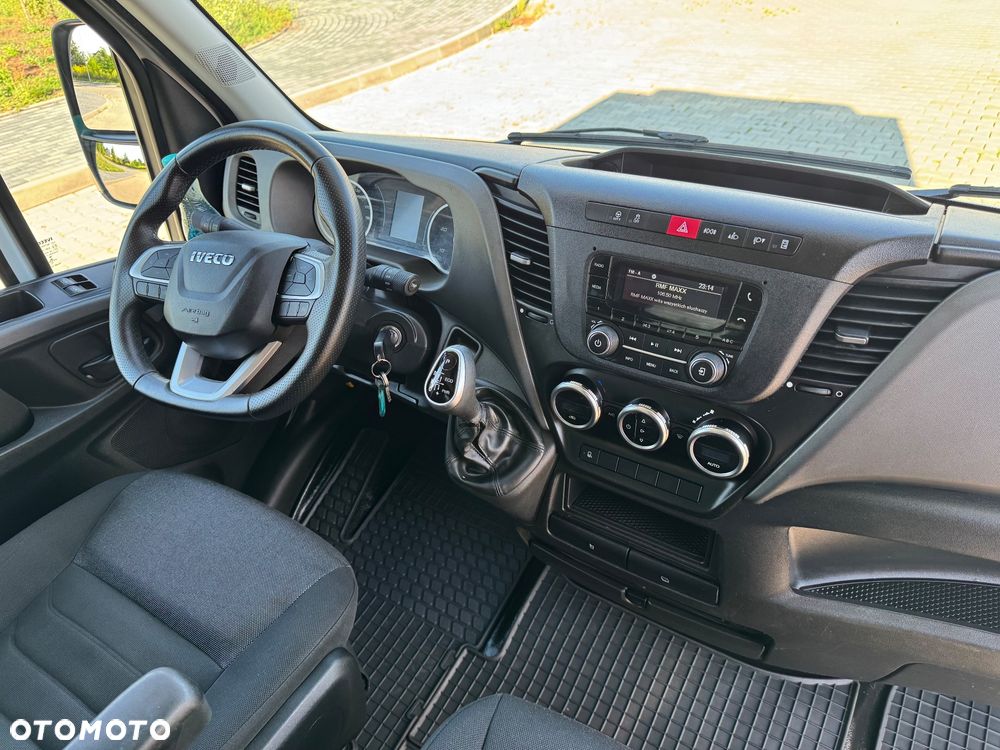 Iveco Daily 2024r ‼️50C18‼️HI-MATIC 15 Palet 6.11m // 3.0 Plandeka 2x Firanka + Dach zsuwany + drzwi z tyłu Wysokość rampowa // poduszki pneumatyczne Salon Polska DMC 3.5t - 5