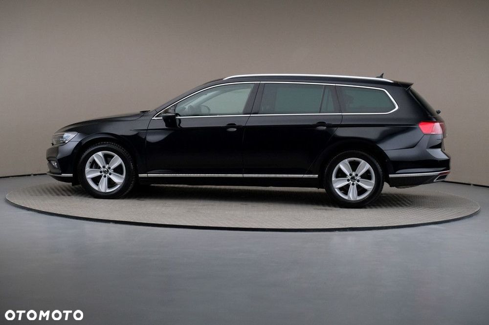Volkswagen Passat Variant 2.0 TSI Elegance DSG - 4