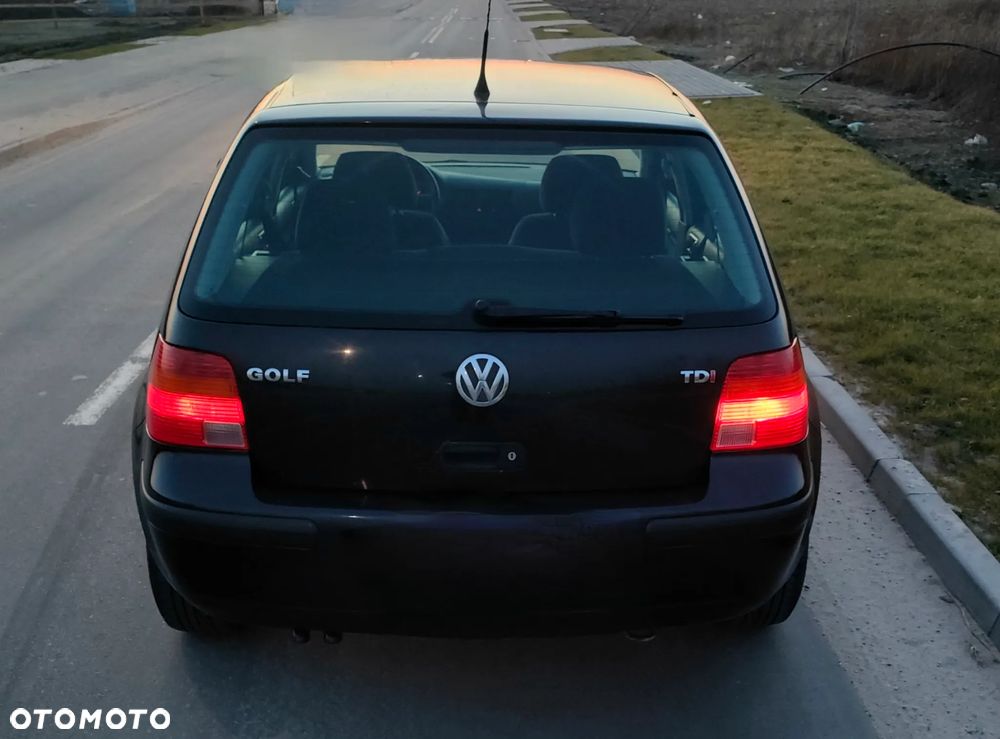 Volkswagen Golf 1.9 TDI Comfortline - 6