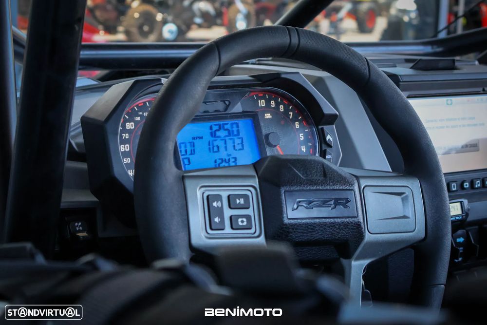 Polaris RZR Pro R 2000 - 13