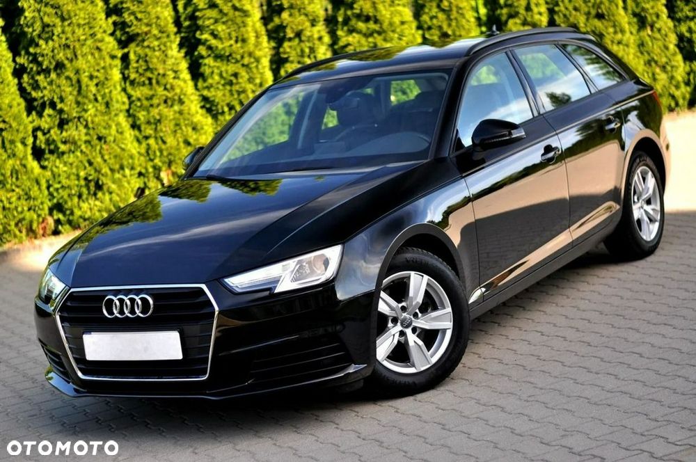 Audi A4 Avant 2.0 TDI Design - 9