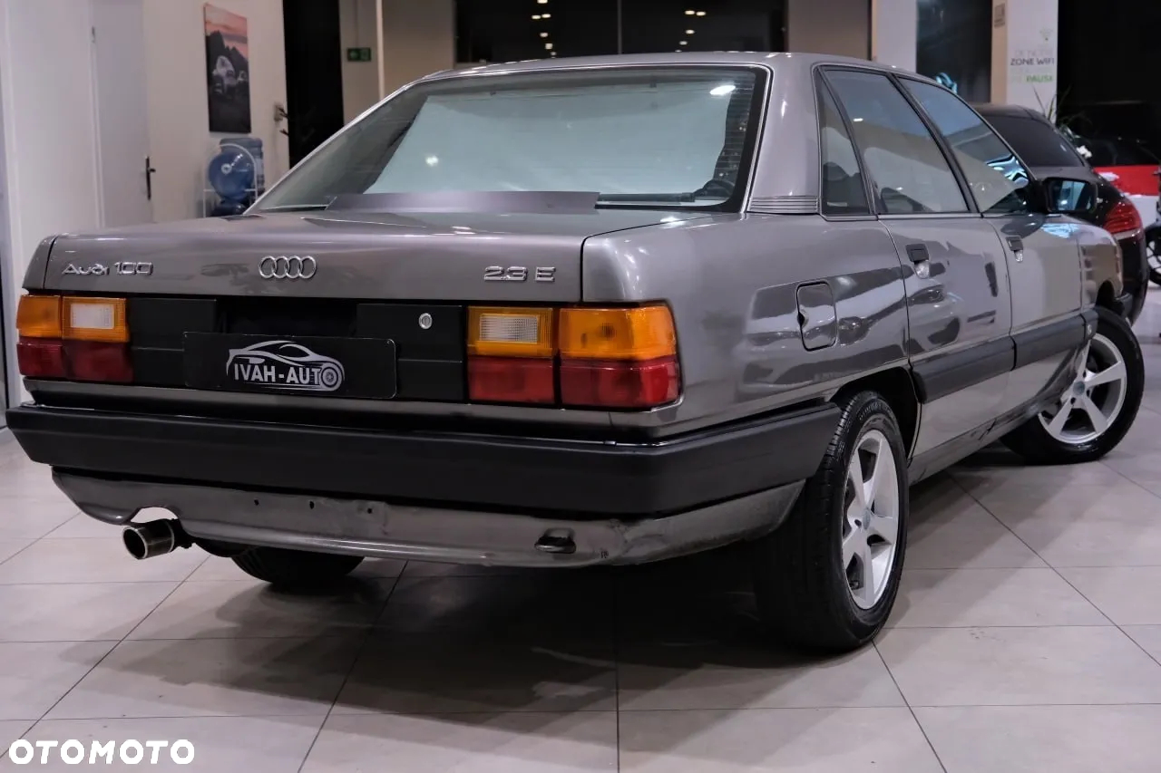 Audi 100 2.3 E - 11