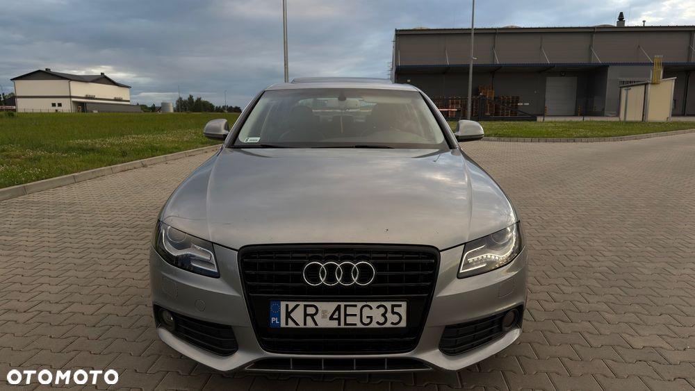 Audi A4 Limousine - 9