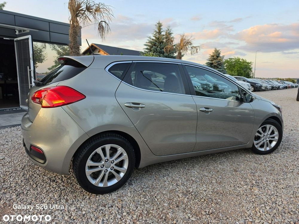 Kia Ceed - 21