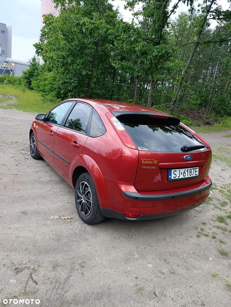 Ford Focus 1.6 Ambiente - 3