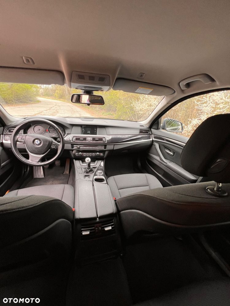 BMW Seria 5 520d - 12