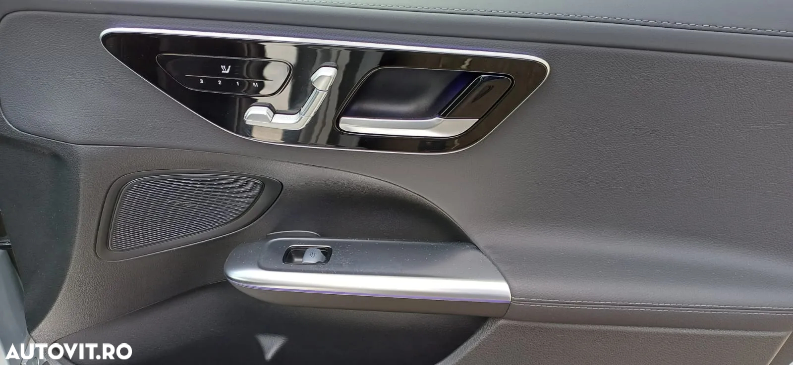 Mercedes-Benz C 300 e 9G-TRONIC AMG Line - 23