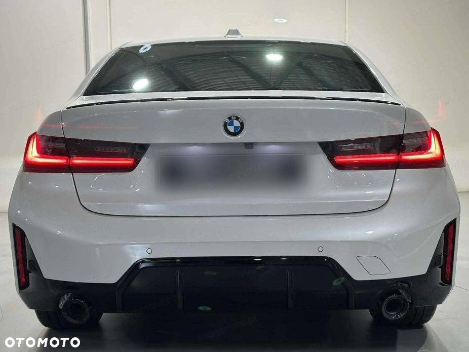 BMW Seria 3 318d mHEV - 5