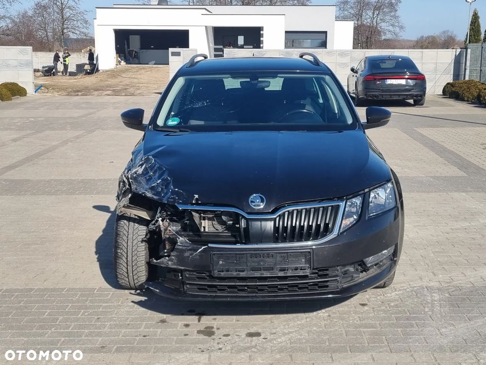 Skoda Octavia 2.0 TDI DSG Tour - 3