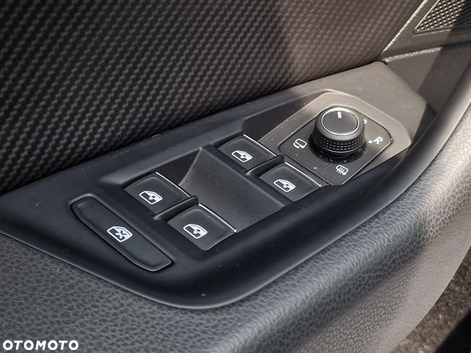 Volkswagen Arteon 2.0 TSI 4Motion R DSG - 20