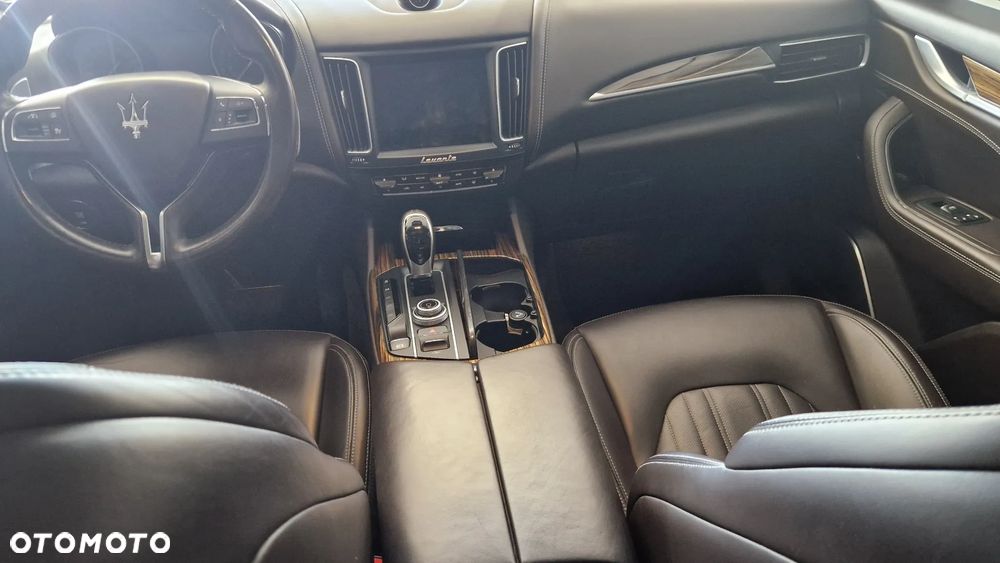 Maserati Levante S Q4 GranLusso - 24