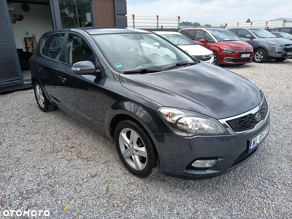 Kia Ceed 1.4 CVVT Spirit - 9
