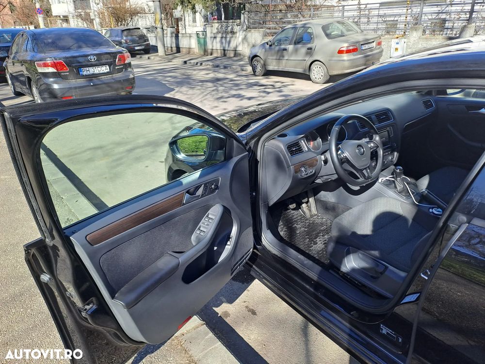 Volkswagen Jetta 1.4 TSI BlueMotion Technology - 11