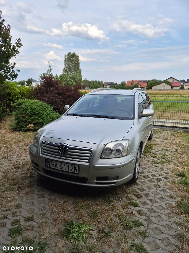 Toyota Avensis 2.0 VVT-i Sol - 1