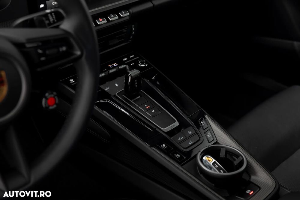 Porsche 911 Carrera PDK - 32
