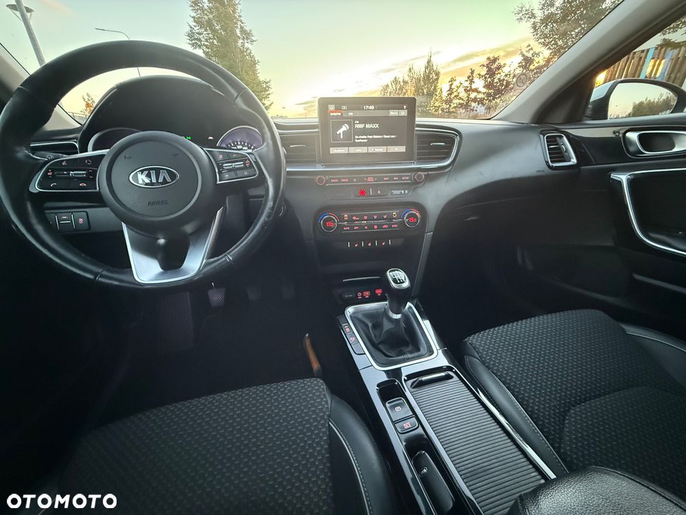 Kia Ceed - 17