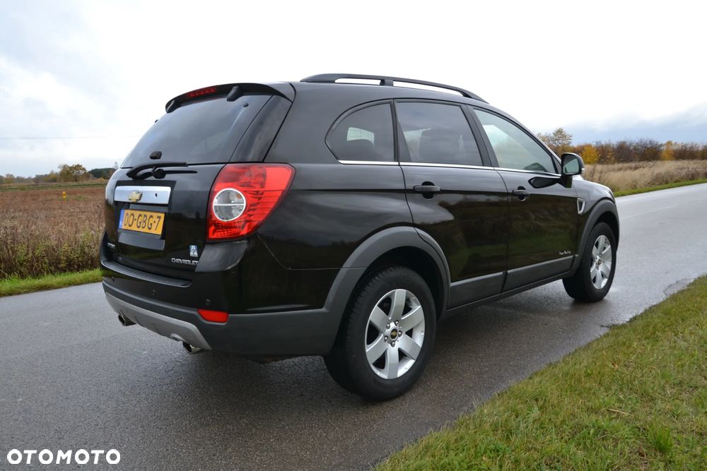 Chevrolet Captiva 2.4 LS - 23