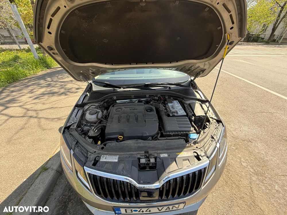 Skoda Octavia 1.6 TDI DSG Style - 26