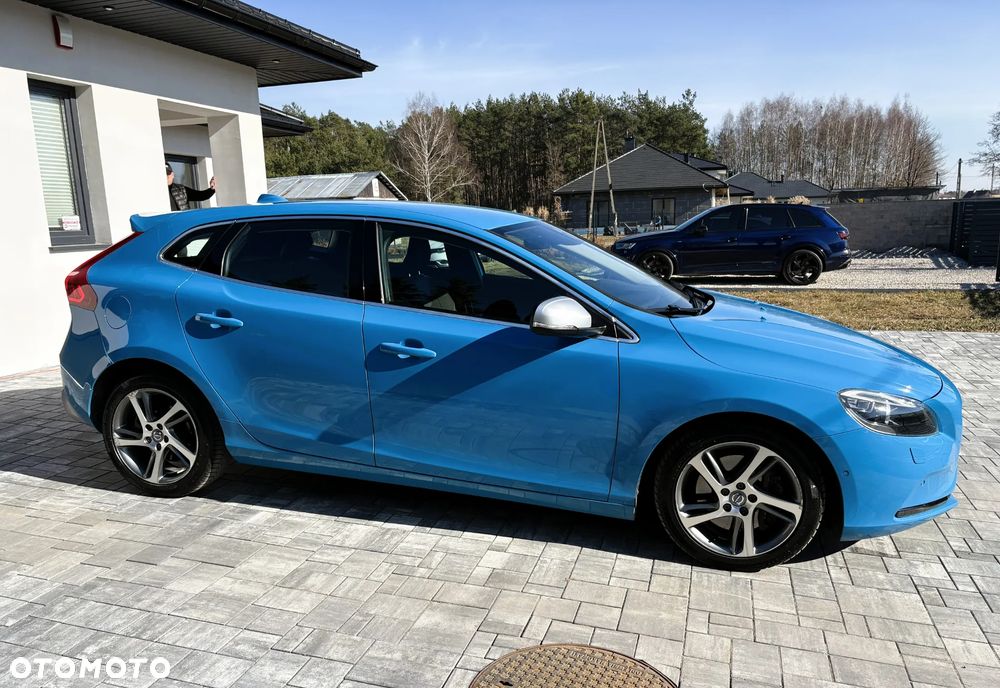 Volvo V40 D4 Geartronic RDesign - 13