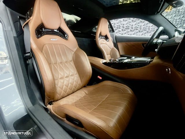 Mercedes-Benz AMG GT - 11