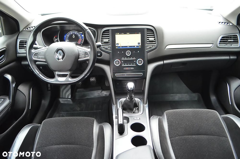 Renault Megane 1.6 SCe Intens - 11