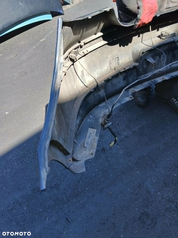 BMW I E87 5D Zderzak tylny kod lakieru 668/9 - 6