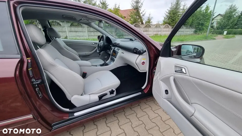 Mercedes-Benz CLC - 14