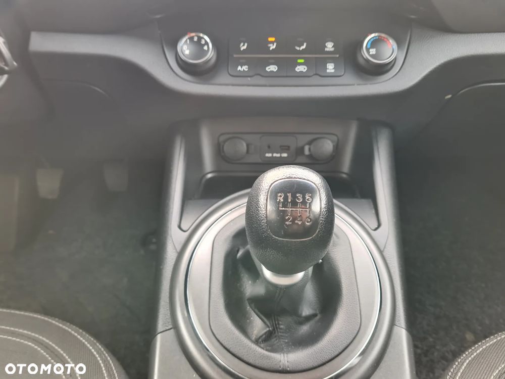 Kia Sportage - 18