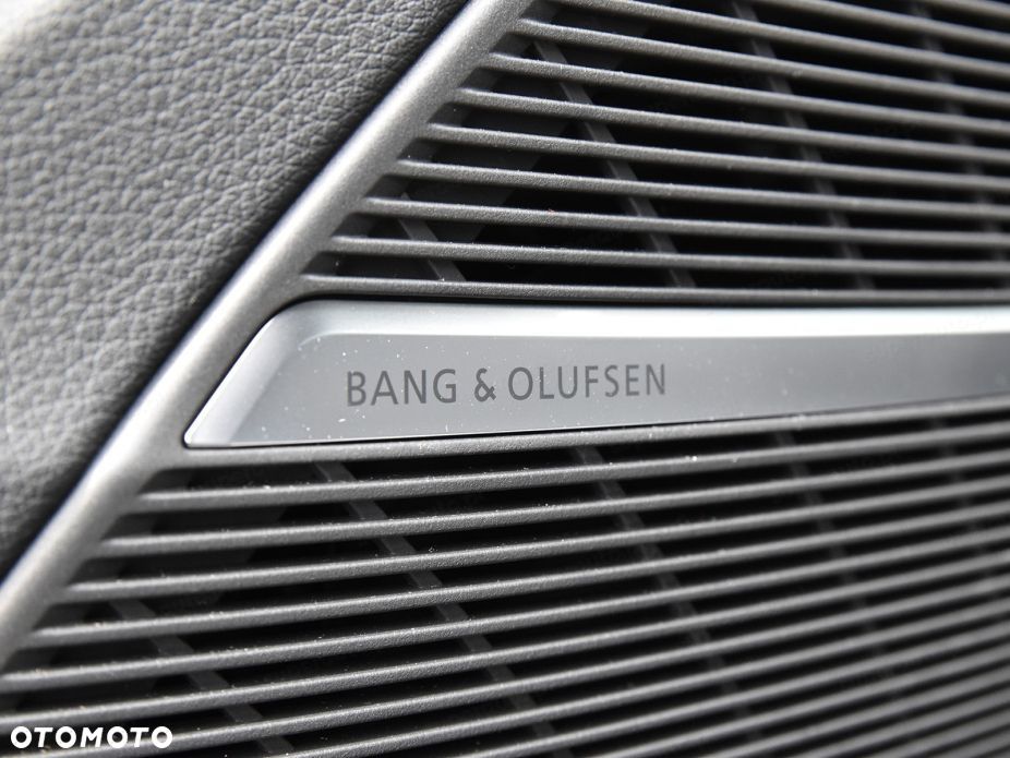 Audi Q8 - 18