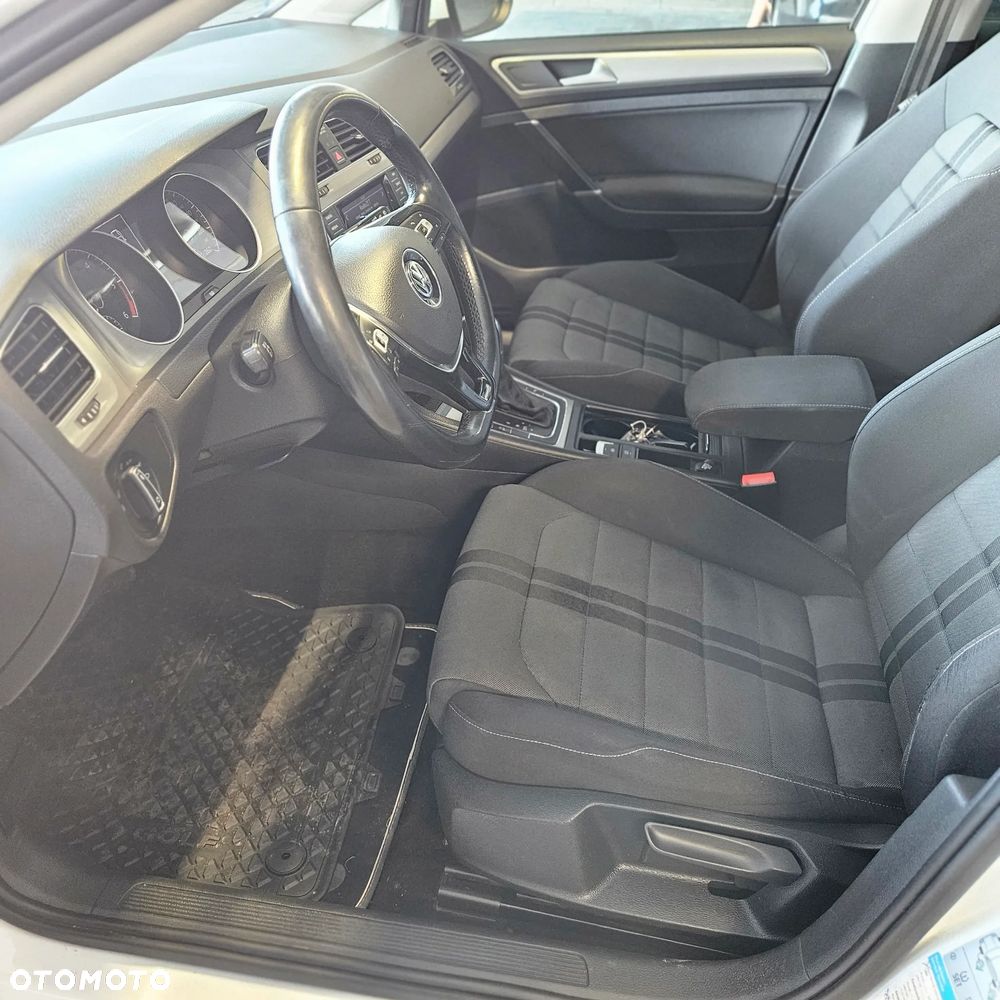 Volkswagen Golf 2.0 TDI (BlueMotion Technology) DSG Highline - 23
