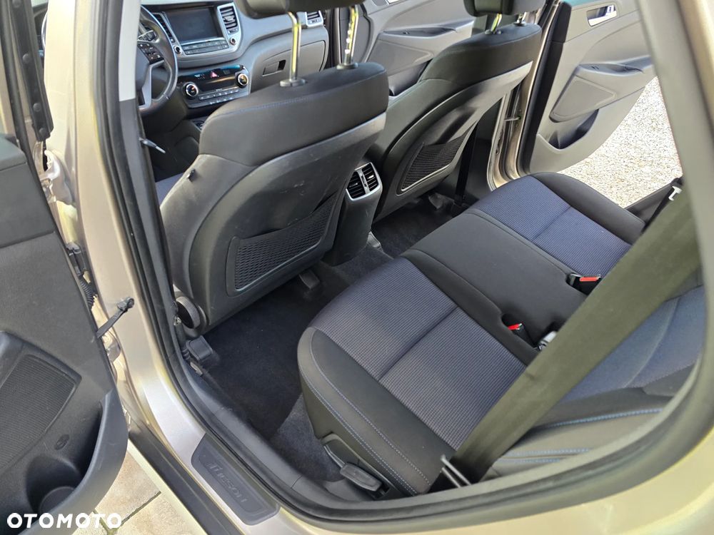 Hyundai Tucson ver-1-7-crdi-bluedrive-classic-2wd-dct - 5