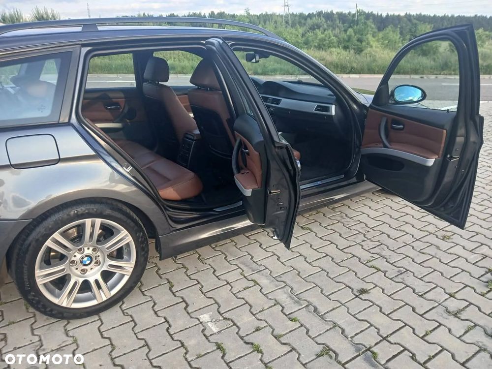 BMW Seria 3 320i Touring Edition Sport - 5