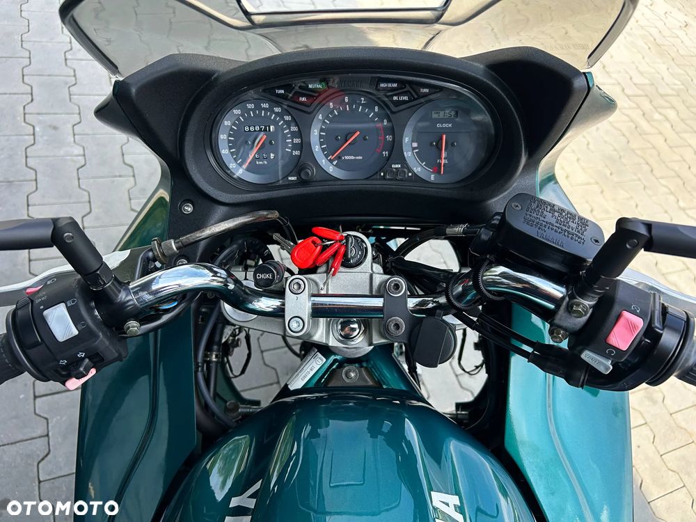 Yamaha XJ - 8
