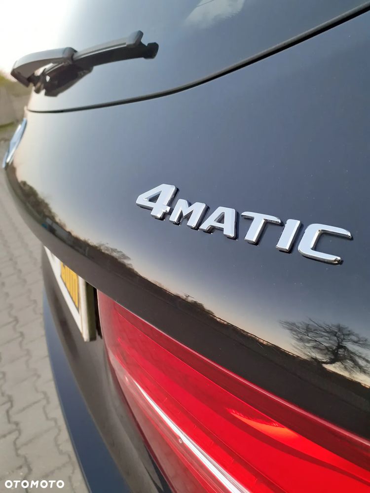 Mercedes-Benz GLC 220 d 4Matic 9G-TRONIC AMG Line - 12