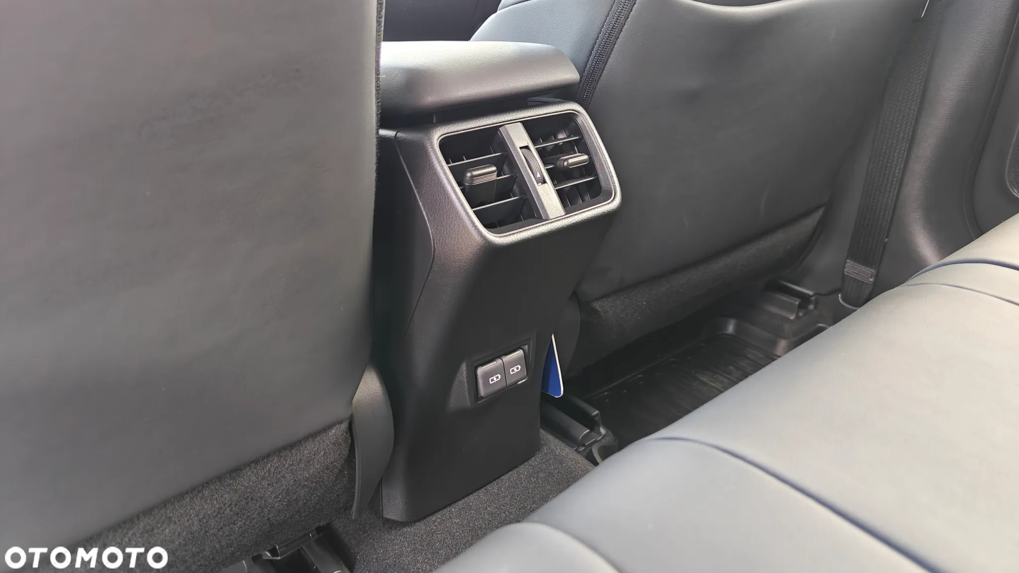 Lexus UX 250h GPF F Sport 2WD - 18