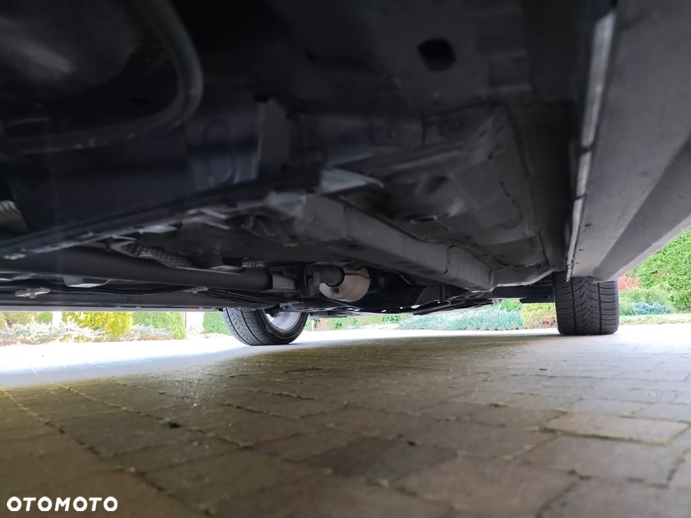 Mitsubishi Lancer 1.8 CVT Intense - 30