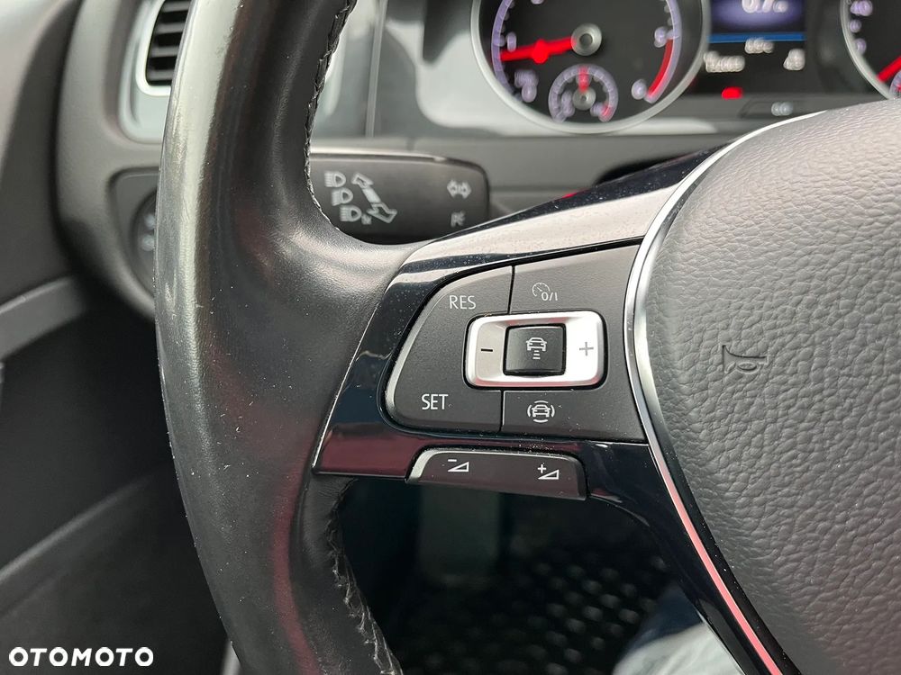 Volkswagen Golf 1.6 TDI BMT Comfortline - 25