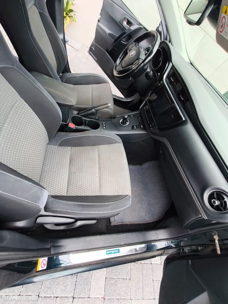 Toyota Auris Touring Sports - 7