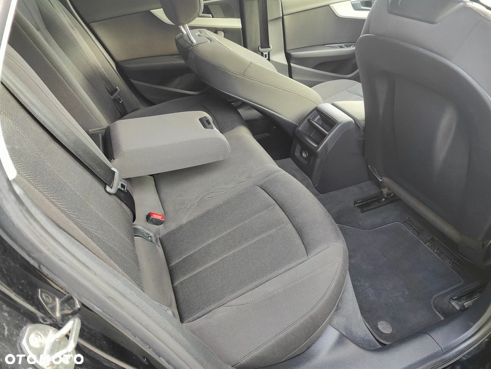 Audi A4 Limousine 1.4 TFSI Design S tronic - 37