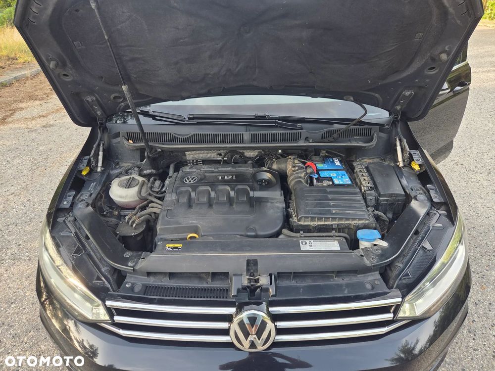 Volkswagen Touran 2.0 TDI BMT Highline - 29