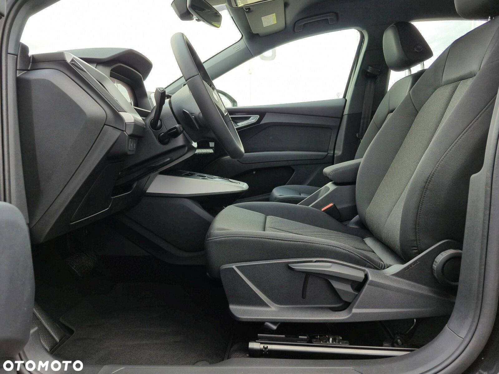 Audi Q4 e-tron - 10